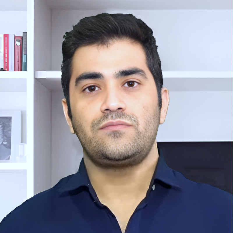 سام نیک زاد